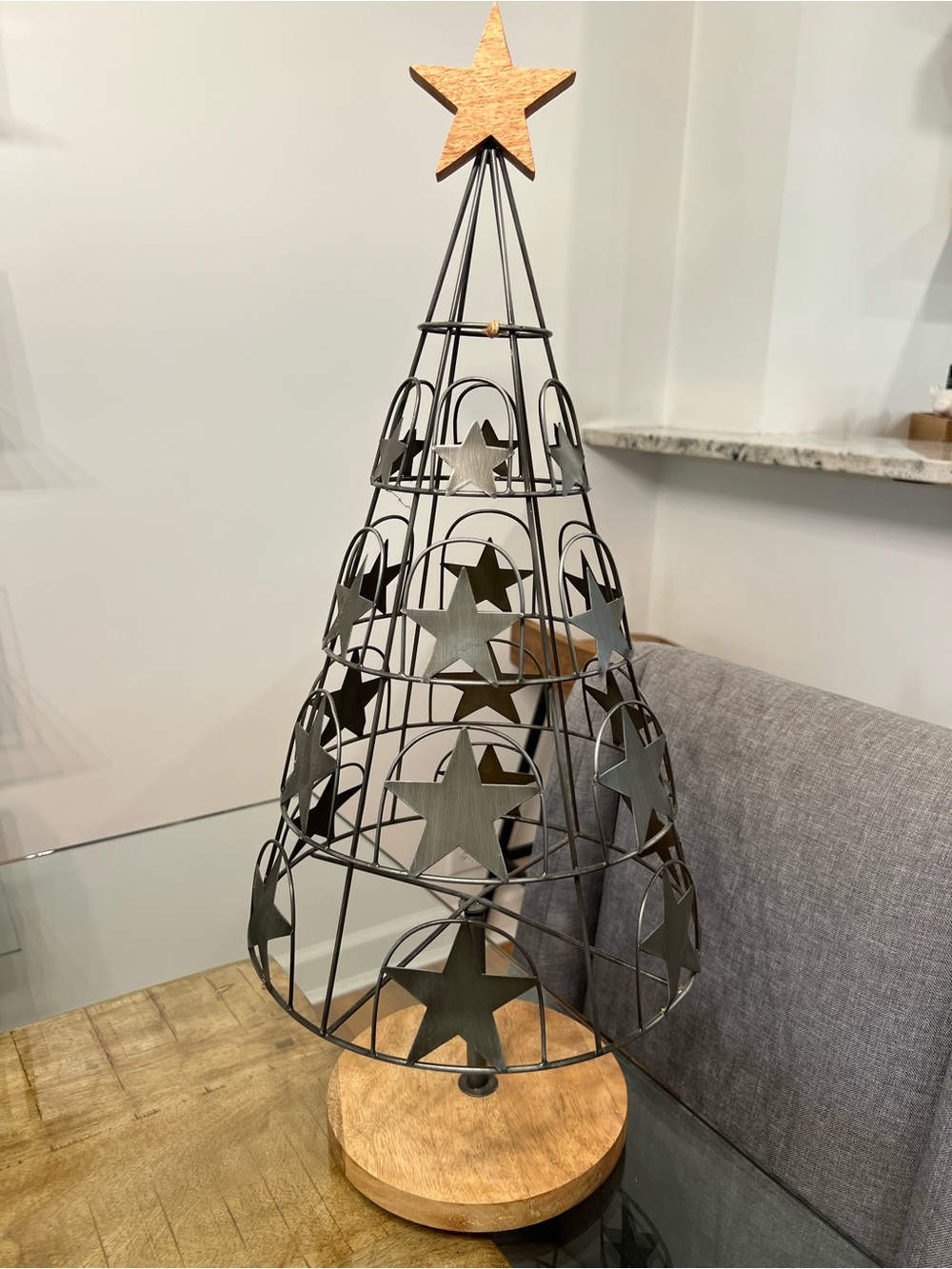 Metal Star Tree Table Decor in silver with Wood Base